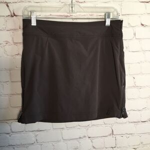 Womens‎ Athleta Stretch in Skort Size 0 Dark Gray Colored Zip Up EUC